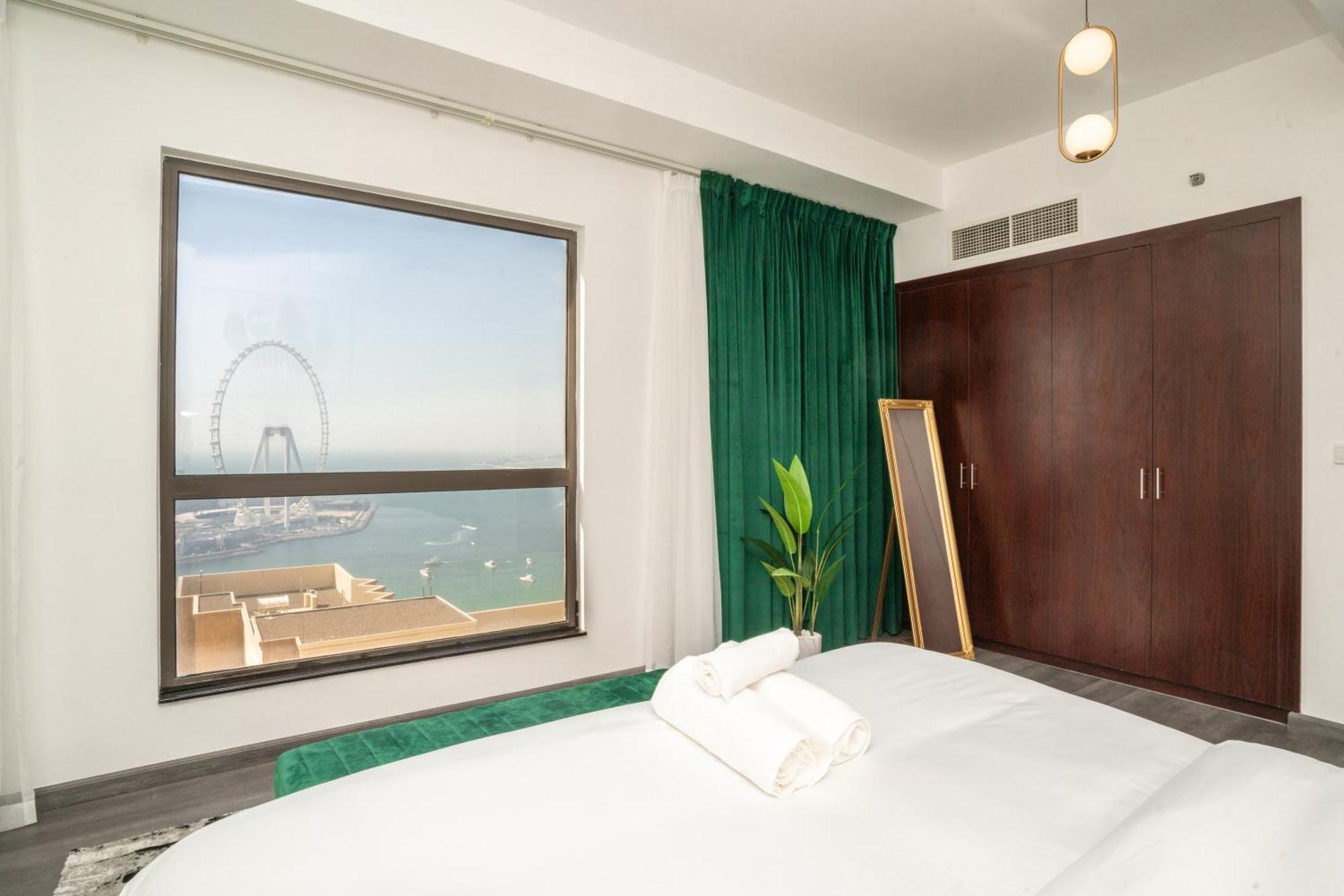 Route 66 Beach Hostel Dubai Eksteriør billede
